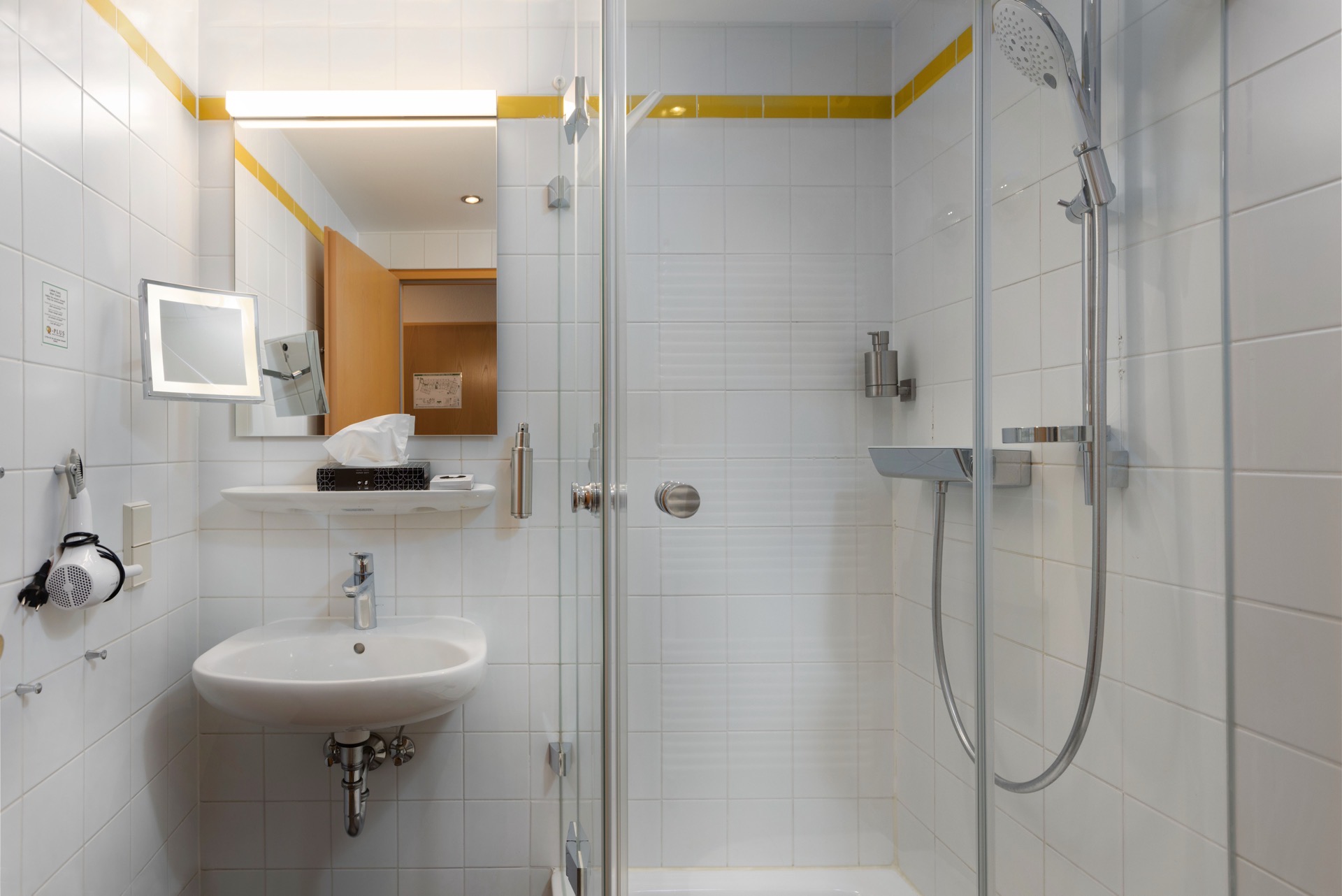 badezimmer doppelzimmer zur einzelbelegung mit terrasse oder balkon hotel ifa alpenrose