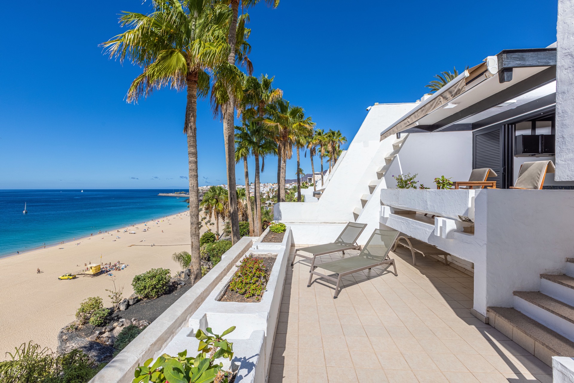 terrasse bungalow superior mit 2 schlafzimmern ifa villas altamarena