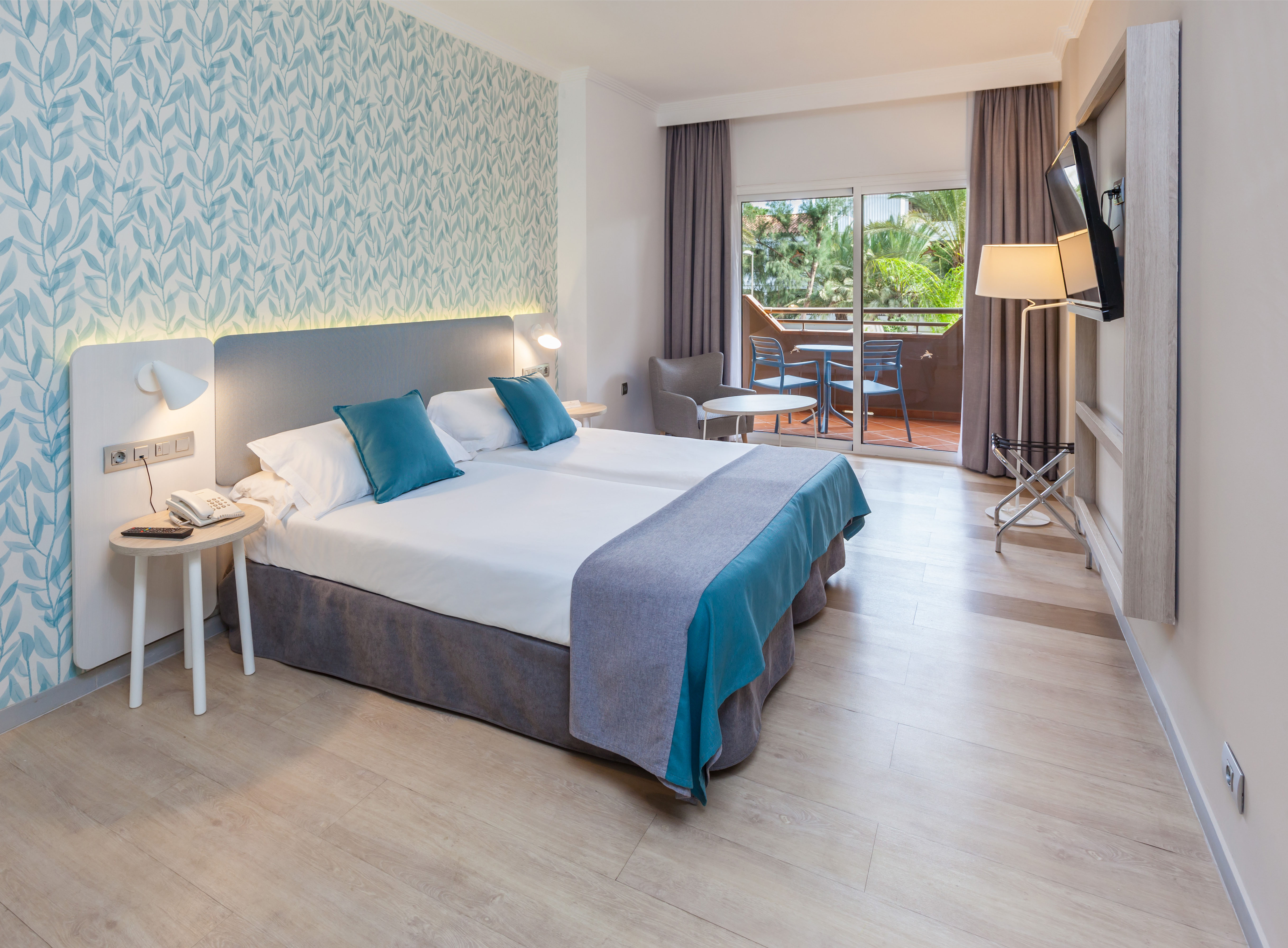 bett angepasstes doppelzimmer standard hotel abora continental