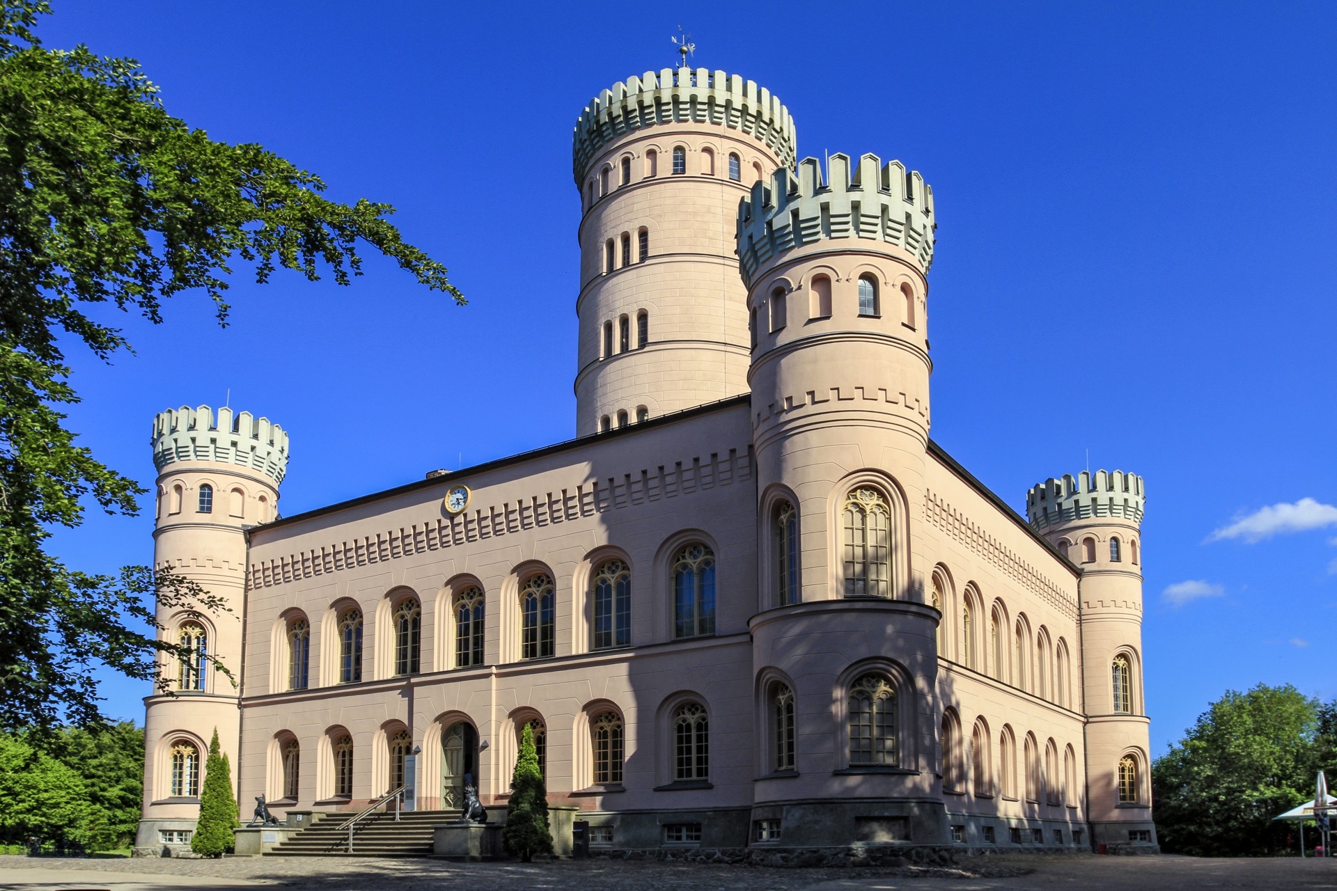 7 iStock-1283321042 (1).jpg