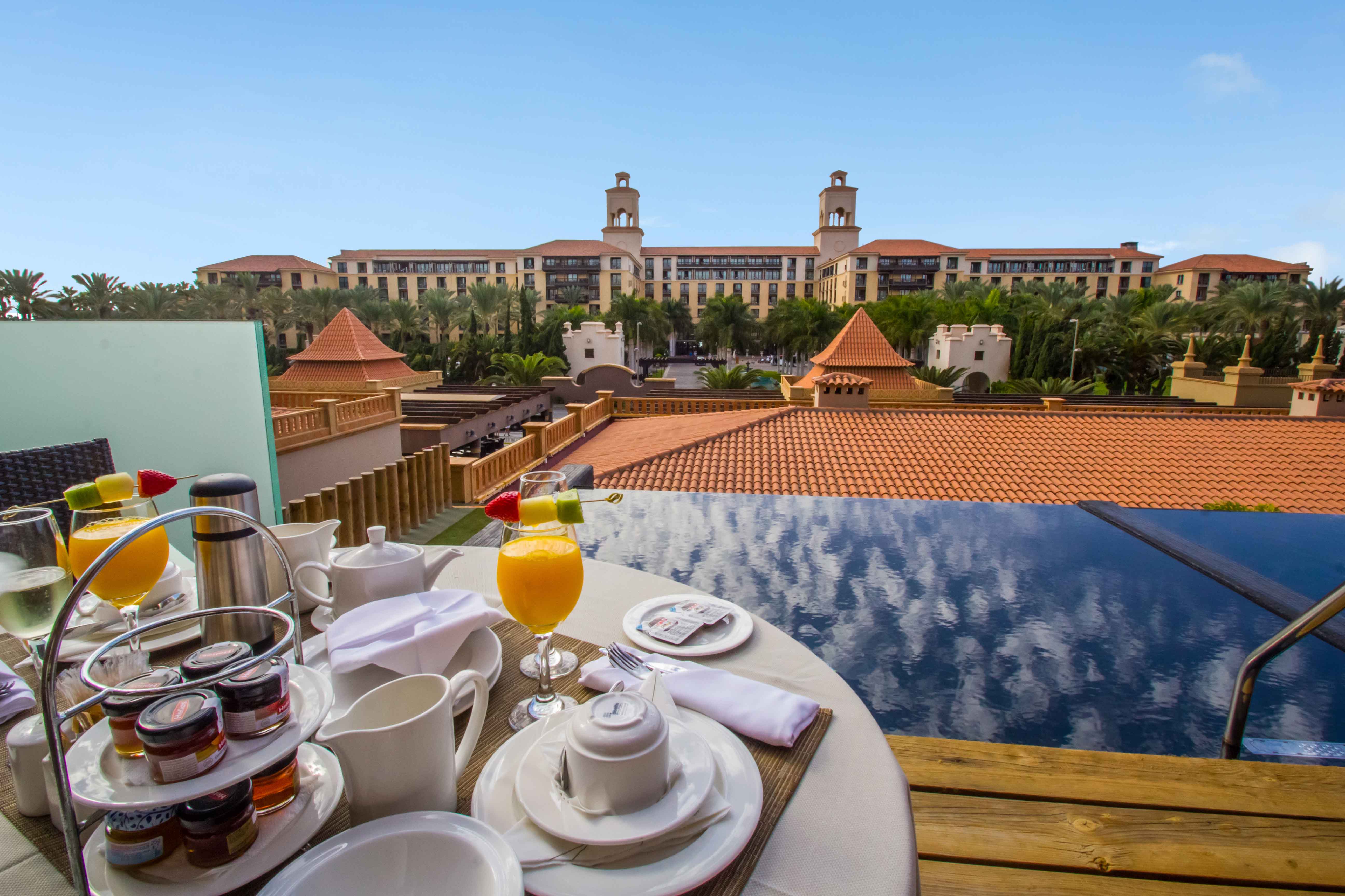 room service services lopesan baobab resort