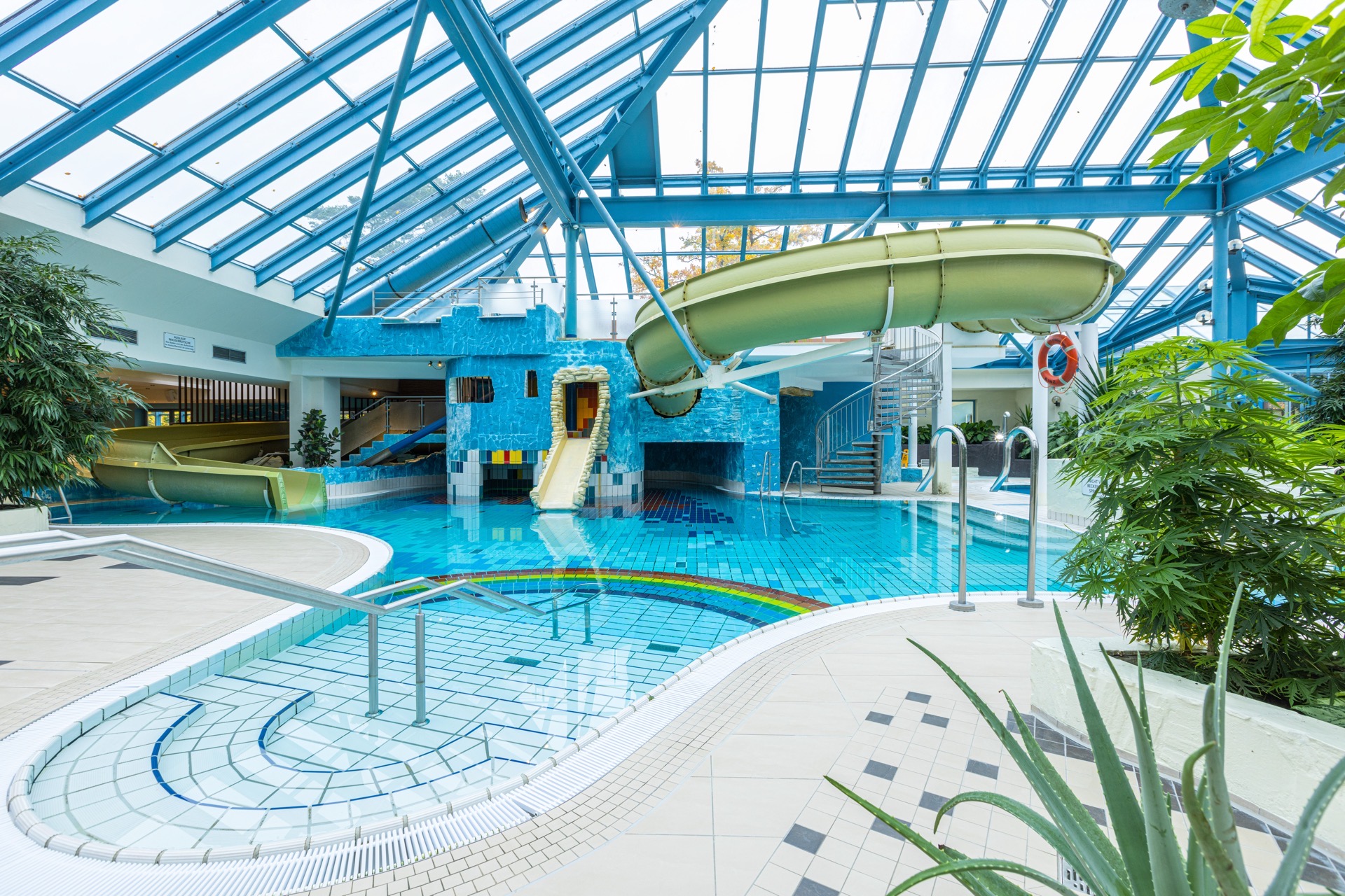 schwimmbad-ifa-rugen-hotel-&-ferienpark-binz