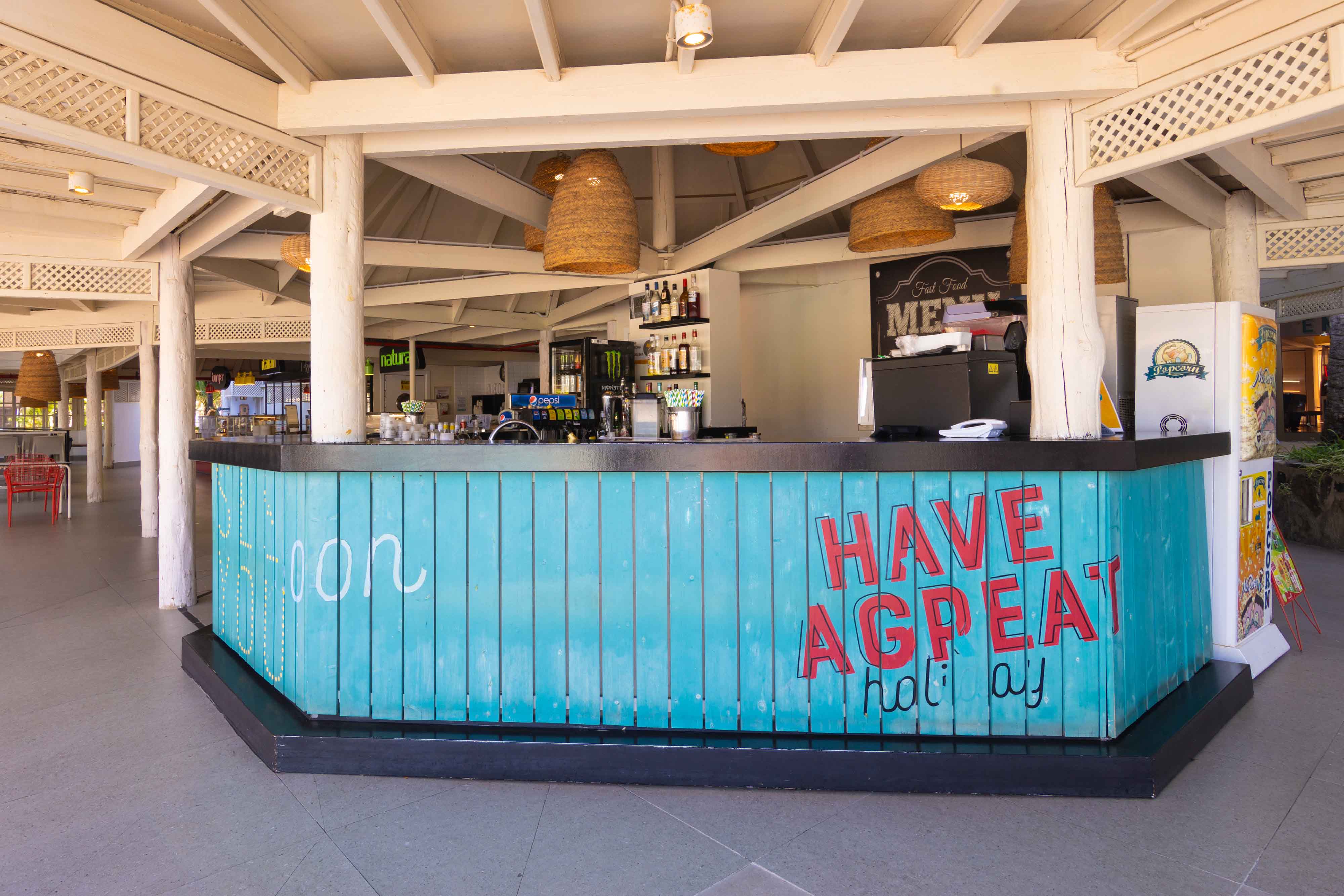 bar piscina abora continental by lopesan hotels