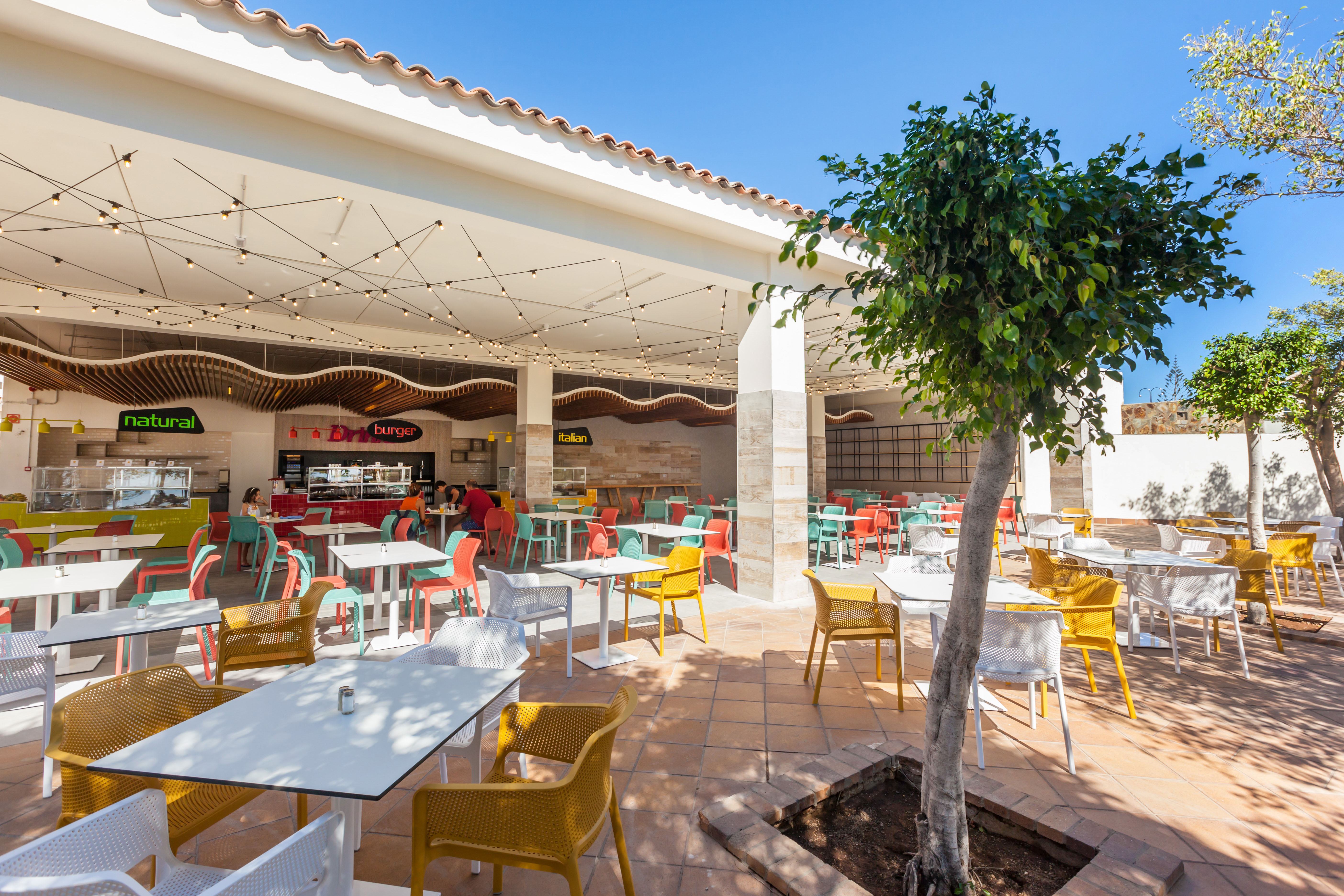snack-bar-terrasse abora interclub atlantic by lopesan hotels