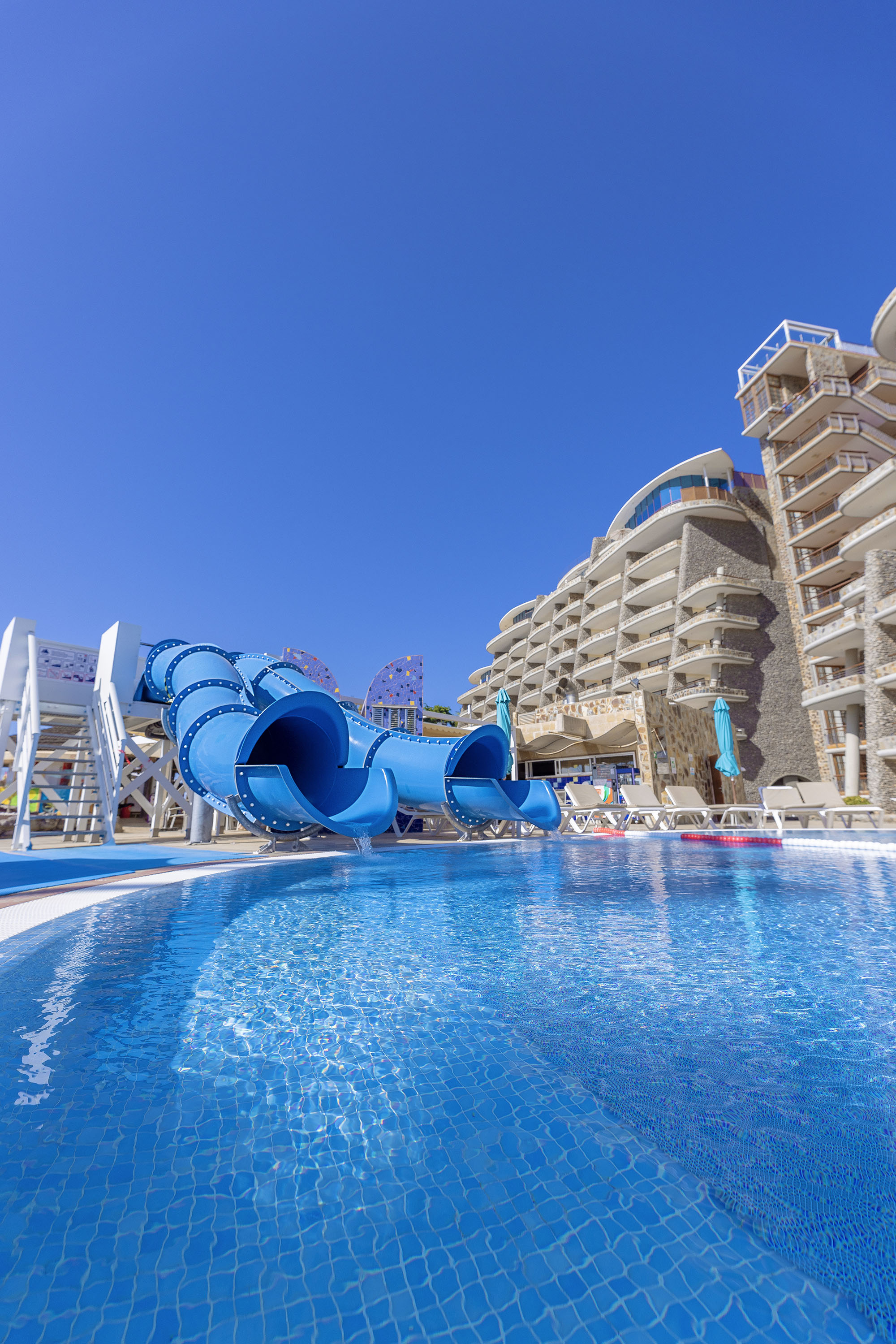 Children’s pool with water slide Anfi del Mar Resorts