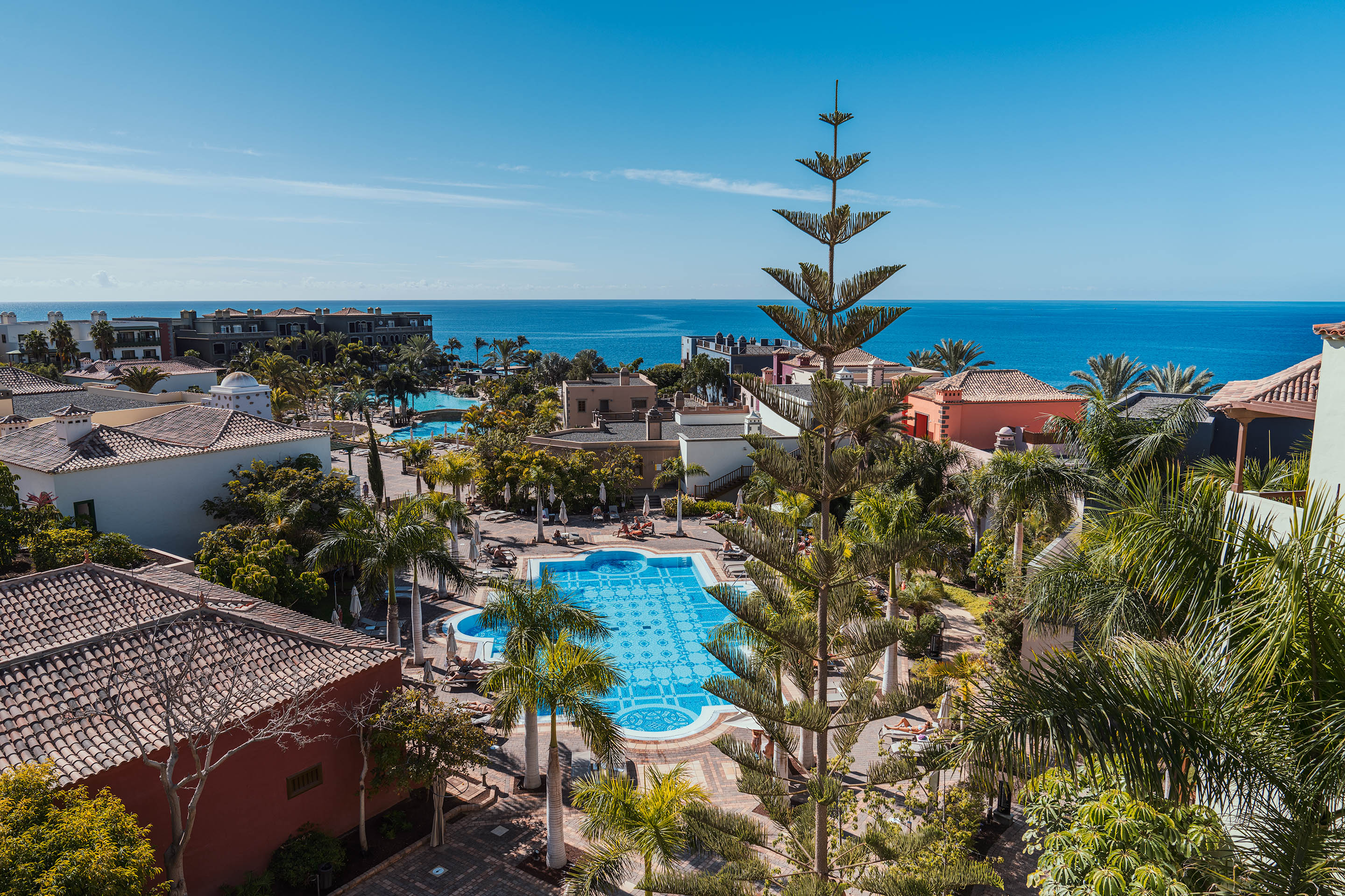 beachfront lopesan villa del conde hotel
