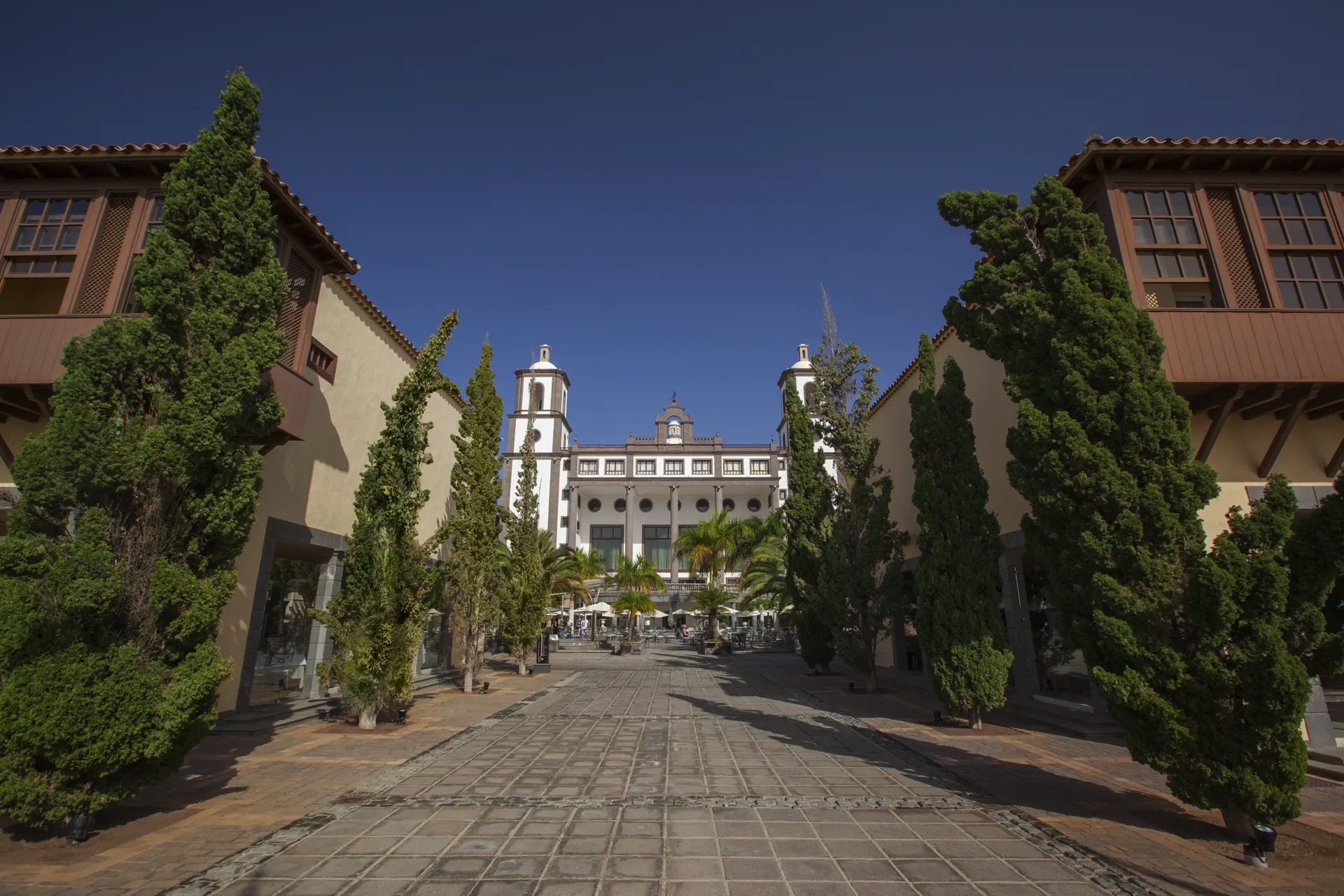 fassadenfotos hotel lopesan villa del conde