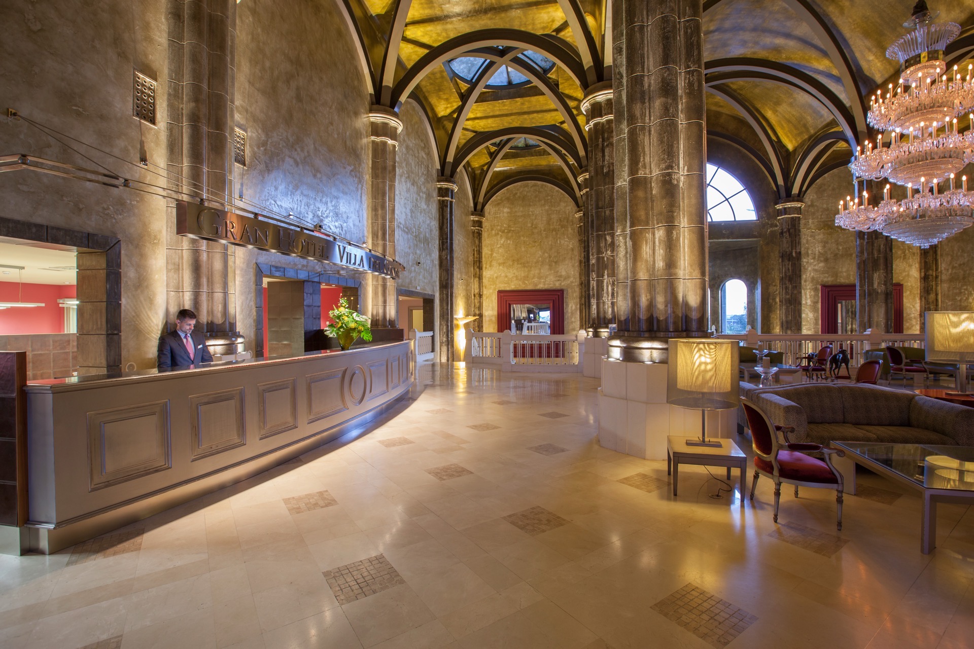 check-in premium service unique lopesan villa del conde