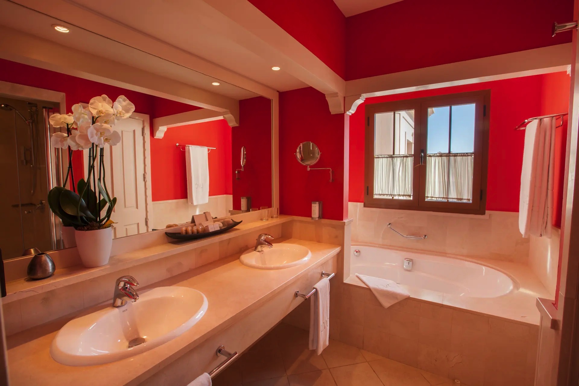 bathroom lopesan villa del conde royal suite