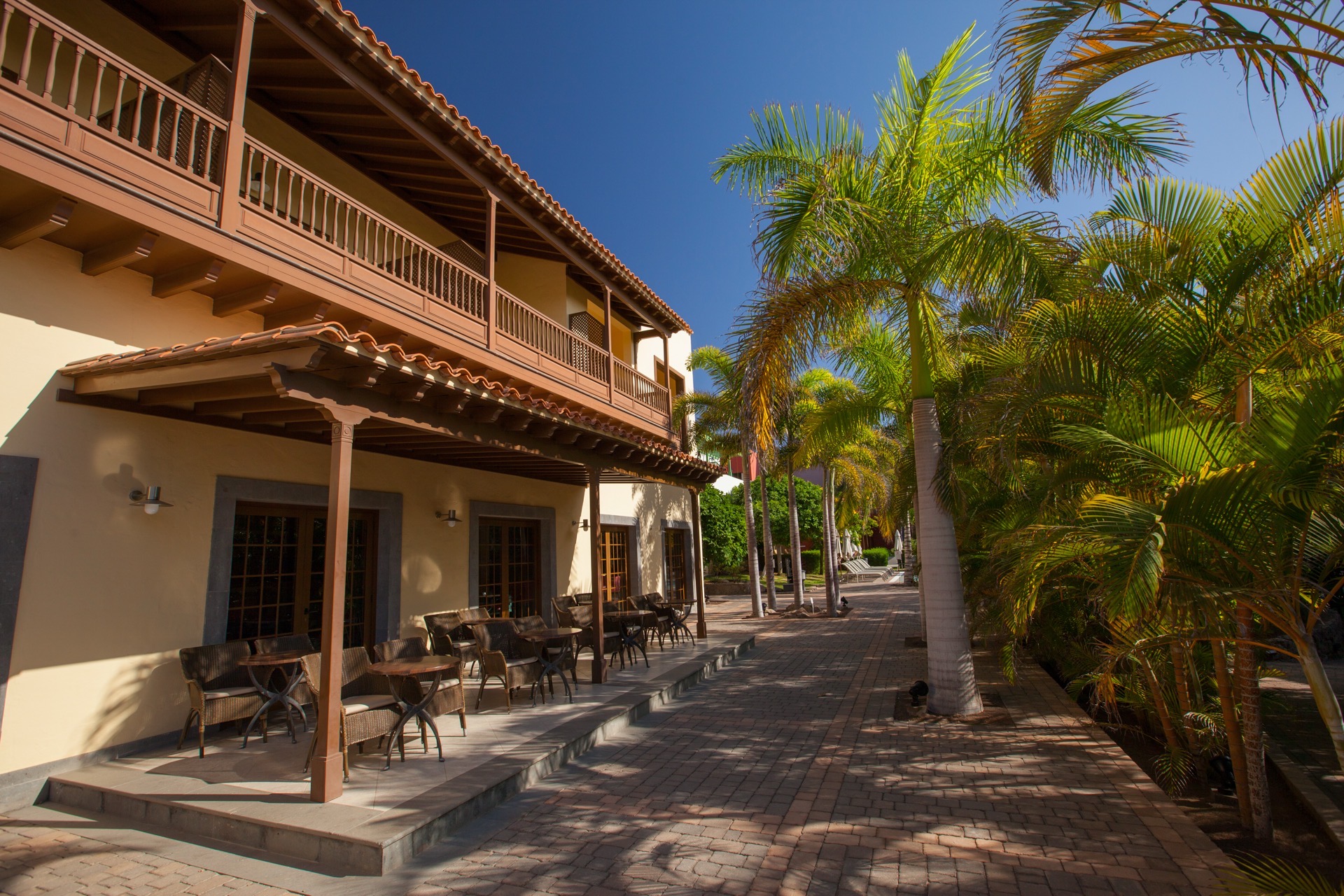 bars lopesan villa del conde hotel