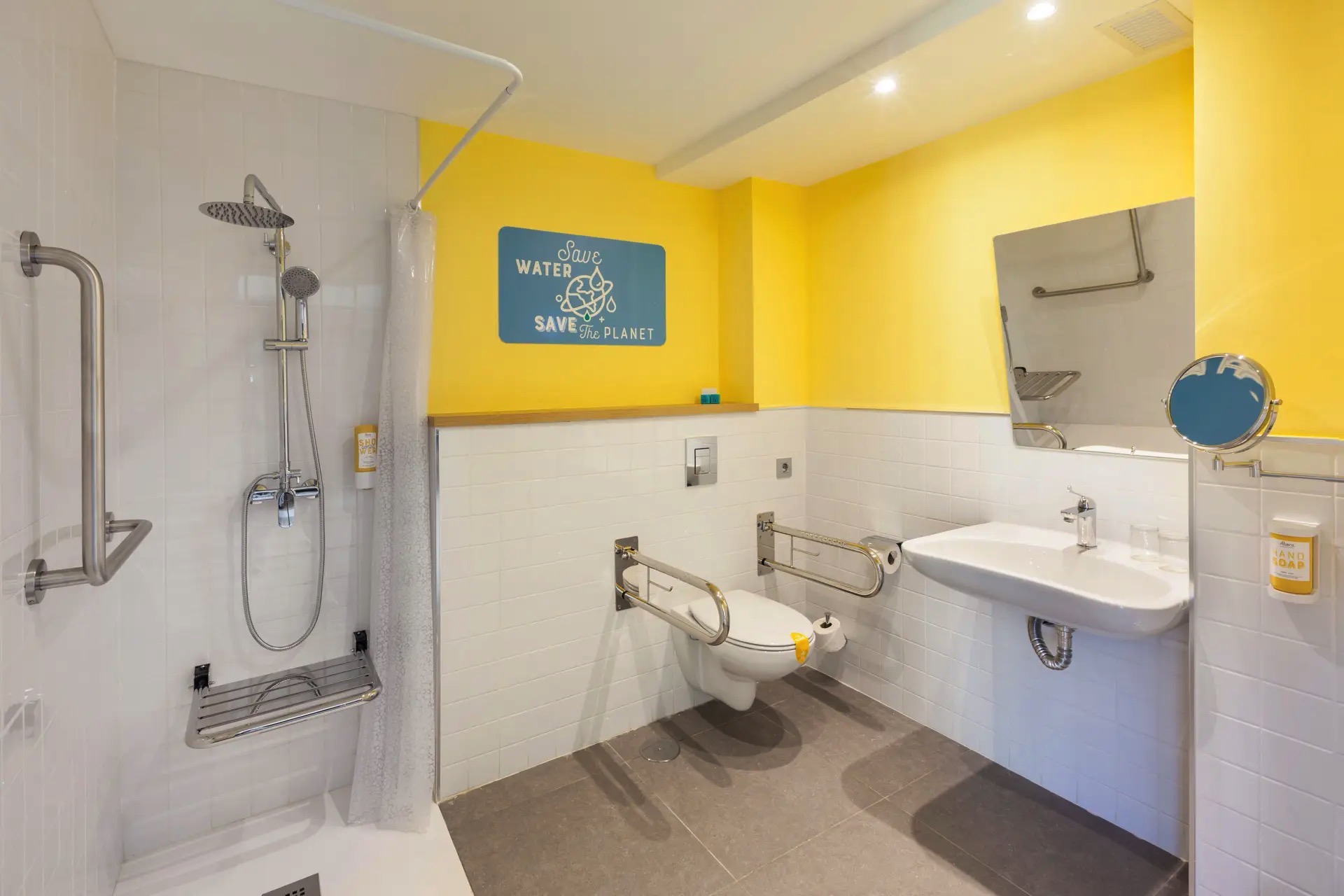 fotos badezimmer zimmer abora interclub atlantic doppel standard barrierefrei