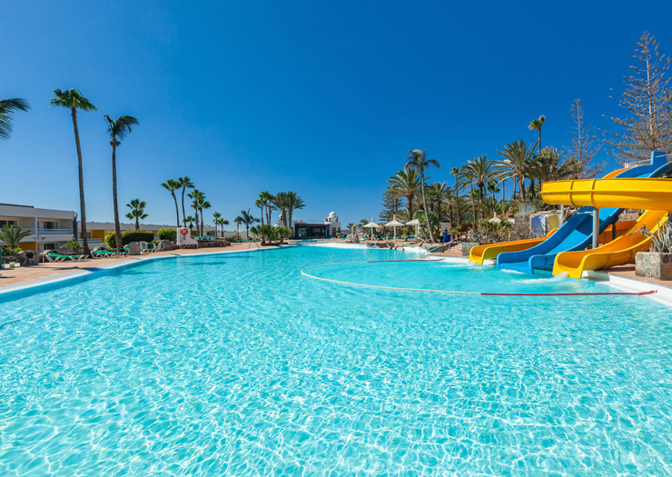 piscina exterior hotel gran canaria lopesan
