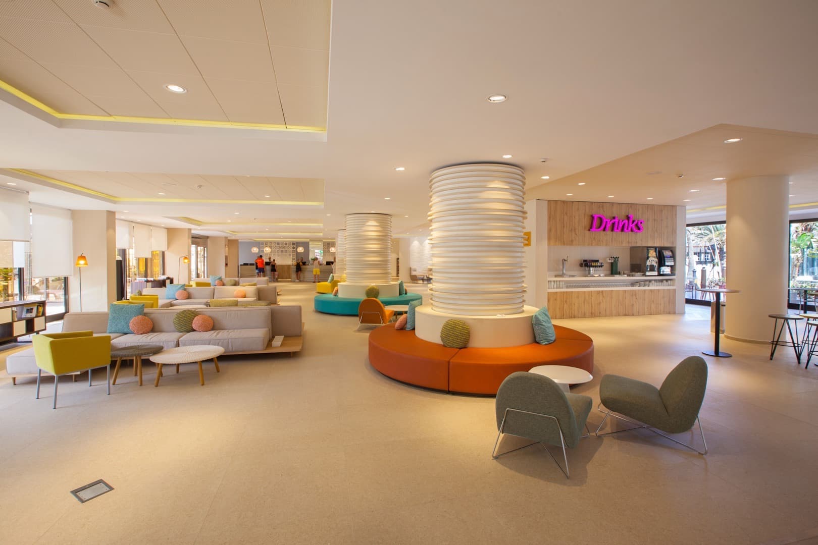 imágenes y fotos entrada abora continental by lopesan hotels