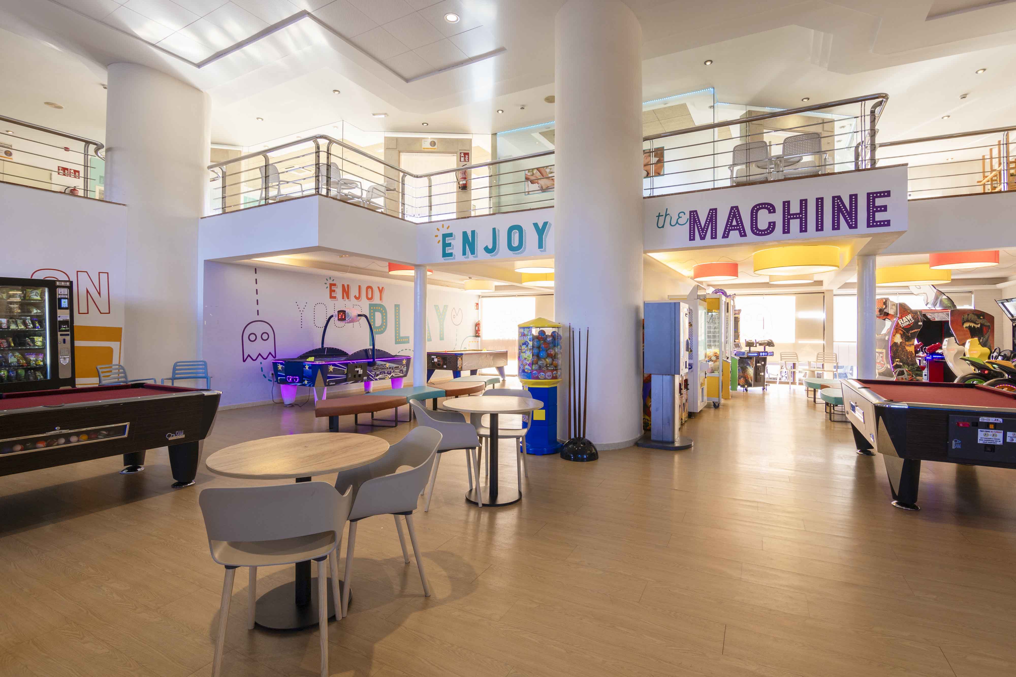 bilder und fotos abora continental by lopesan hotels videospielbereich