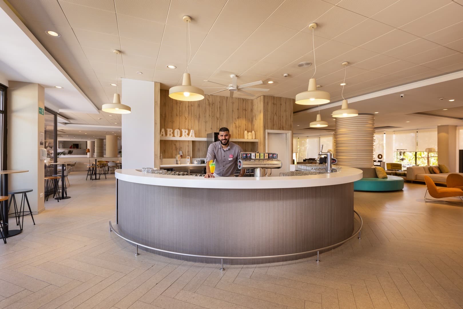 imágenes y fotos abora continental by lopesan hotels bar hall